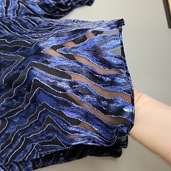 WHBM Long Sleeve Silk Burnout Tie Blouse Size Small - Picture 15 of 16